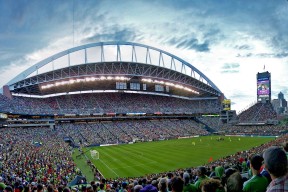 开云官网2026-英格拉姆，当质疑声成为背景音，他正书写着属于自己的时代