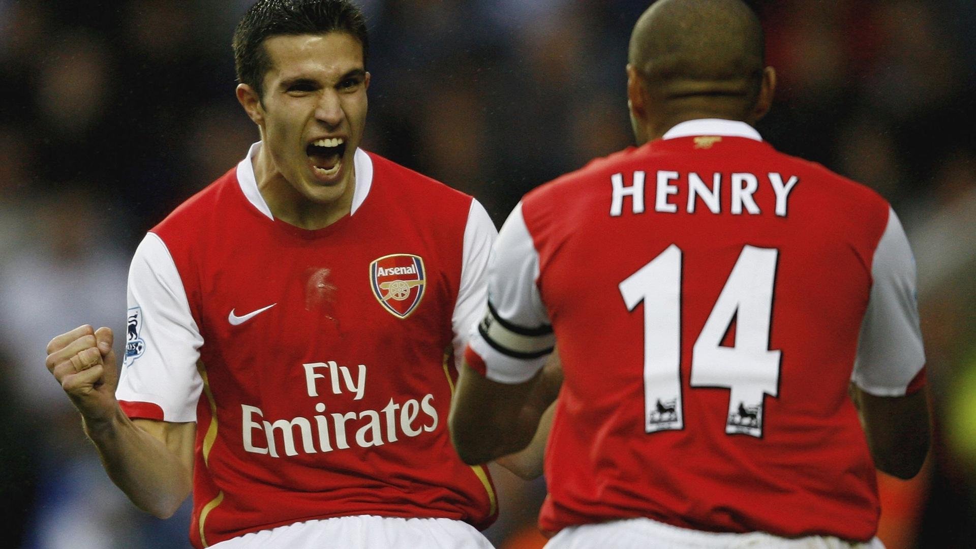 库里，那个在风暴中心微笑的凡人