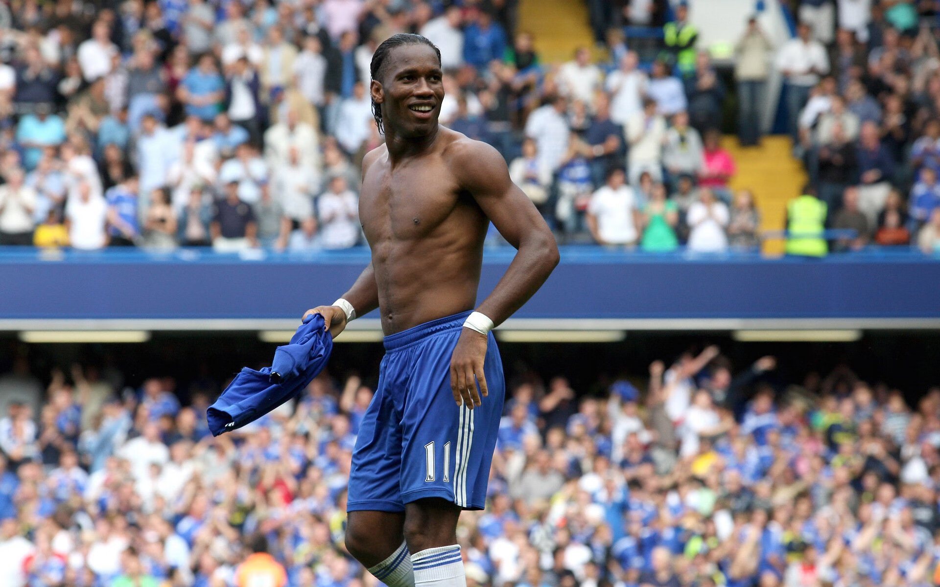 切特一柱擎天，湖人内线风暴击溃山西