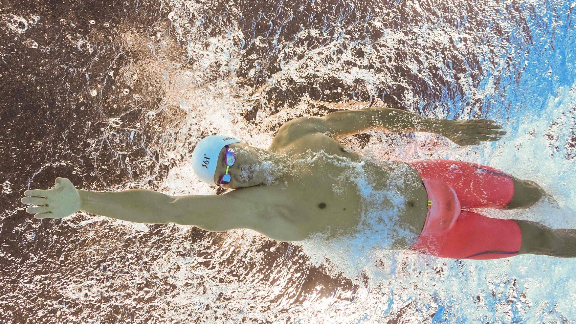 佛罗伦萨横扫塞维利亚，孔德如何用节奏掌控缔造欧战经典